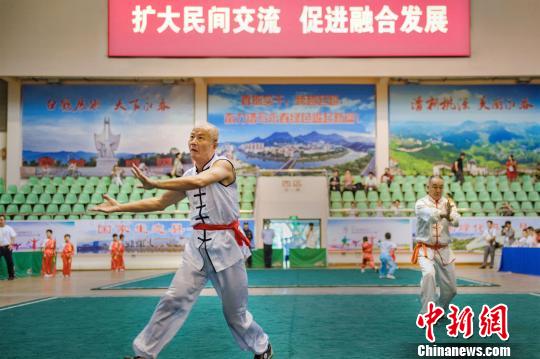 兩岸57支代表隊、600多名武林高手輪番登場�！】祽c平 攝