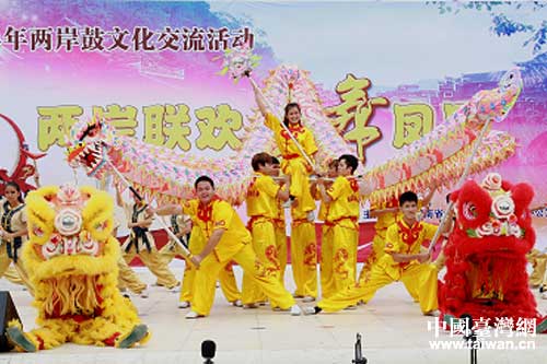 臺灣嘉賓在活動現場表演 臺灣嘉賓在活動現場表演