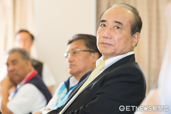 王金平回應多年質疑爆粗口:我怎么會是“藍皮綠骨"!