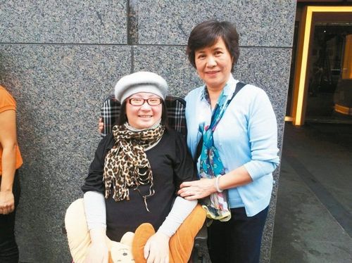 林婷婷不放棄自己，靠母親游慧真和家人支持。臺灣《聯合報》記者林孟潔／攝影