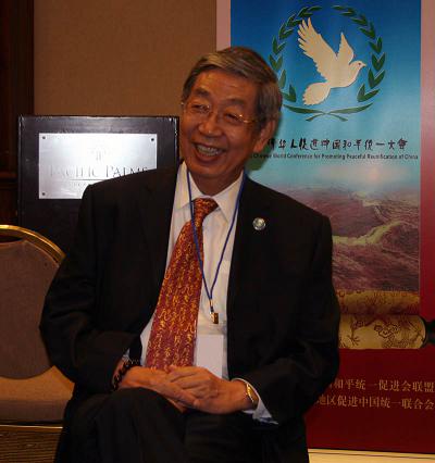 許嘉璐會后接受人民網記者采訪
