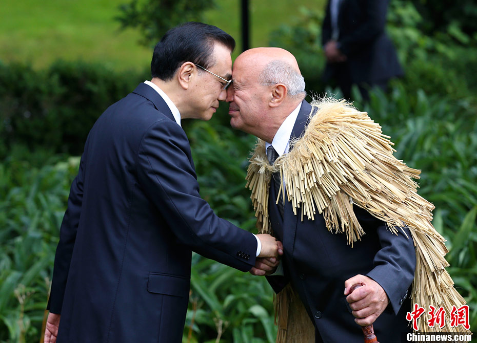 新西蘭總理英格利希舉行隆重儀式歡迎李克強