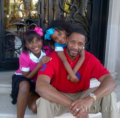 情婦成群私生子遍地 NBA狀元被逼破產