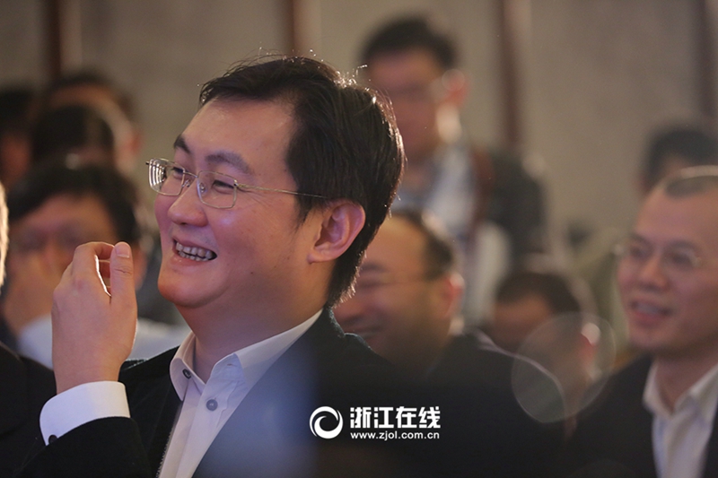 悱: