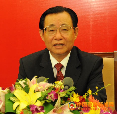 《人民政協重要文獻選編》出版座談會14日在京舉行。中共中央政治局委員、全國政協副主席王剛出席座談會并講話。 張海霞 攝